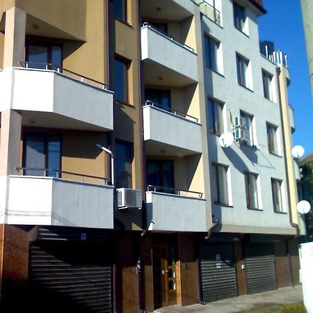 Asparuhov Guest Rooms And Apartments Várna Kültér fotó