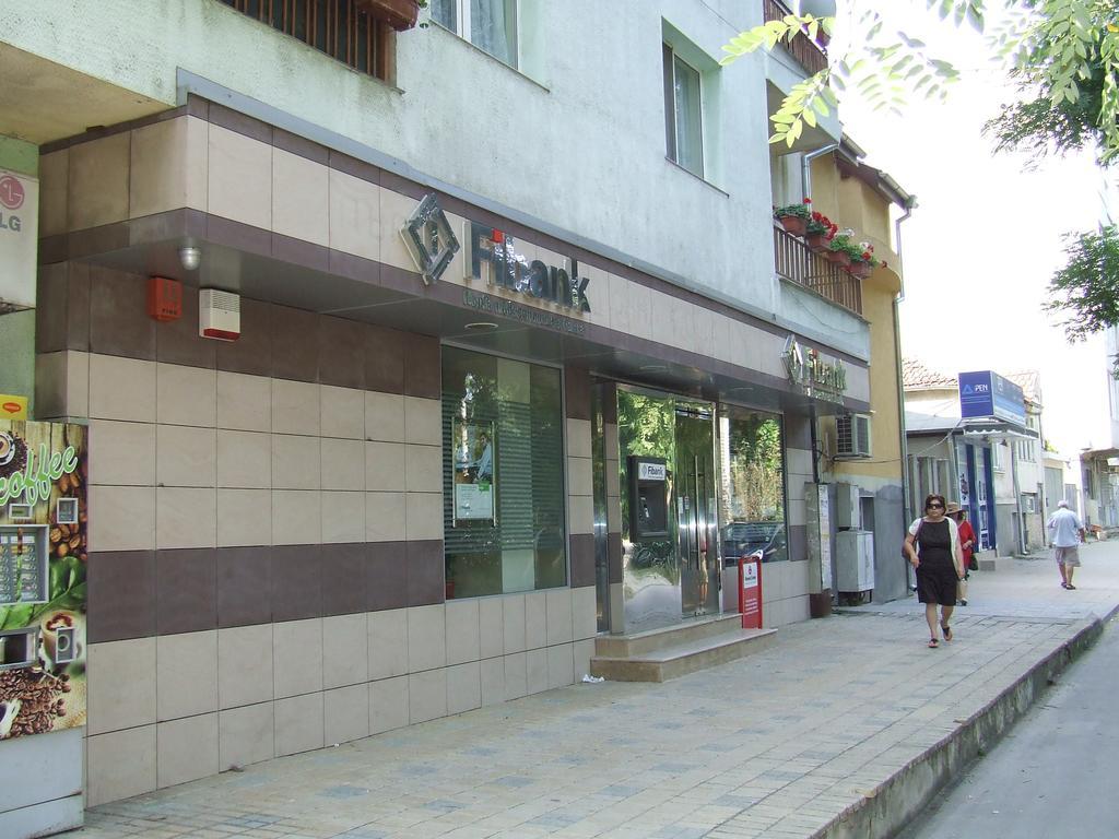 Asparuhov Guest Rooms And Apartments Várna Kültér fotó