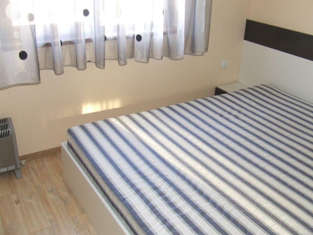 Asparuhov Guest Rooms And Apartments Várna Kültér fotó