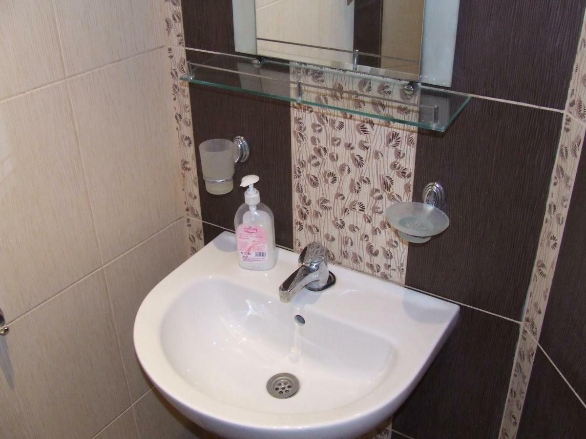 Asparuhov Guest Rooms And Apartments Várna Kültér fotó